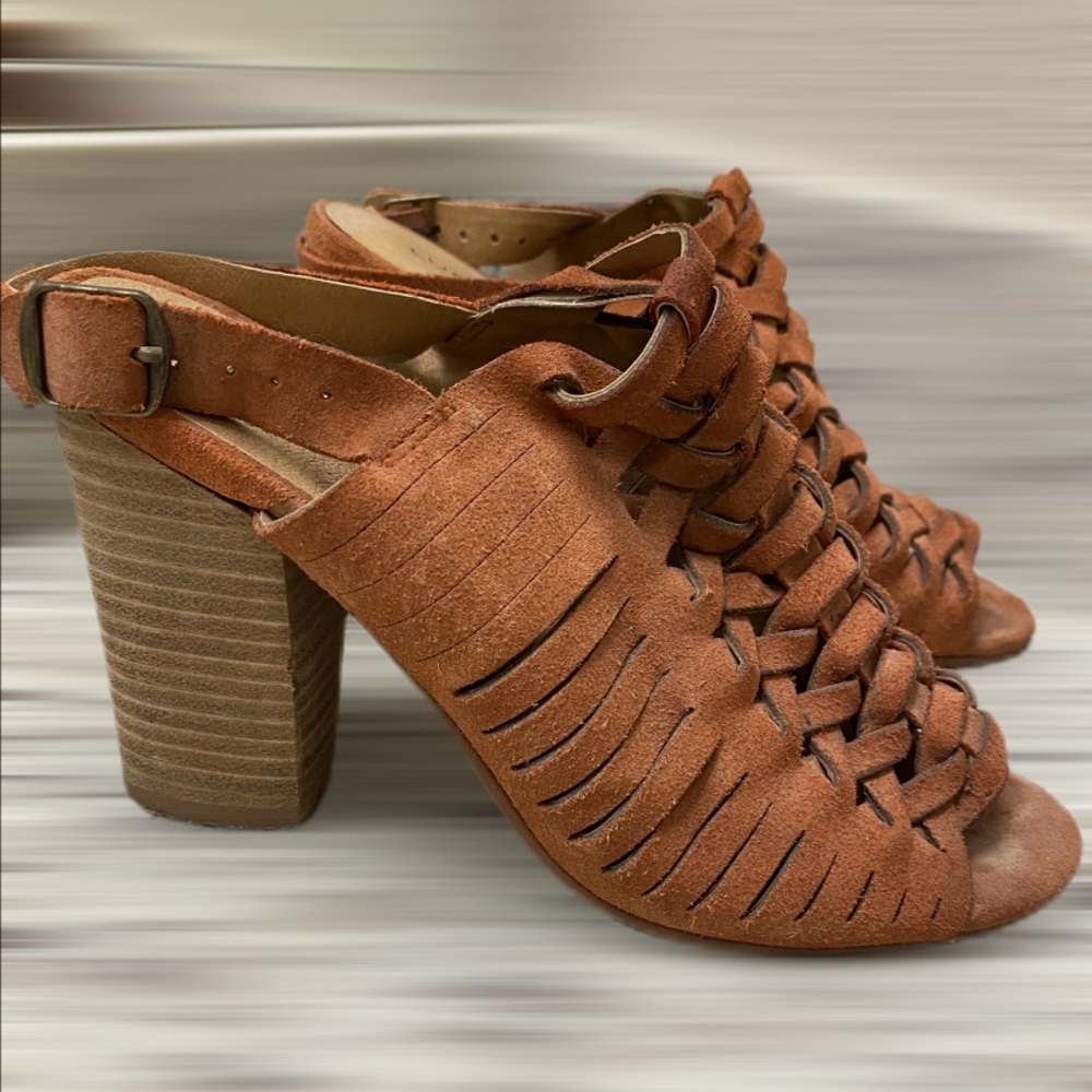Women’s Lucky brand high heels 👠